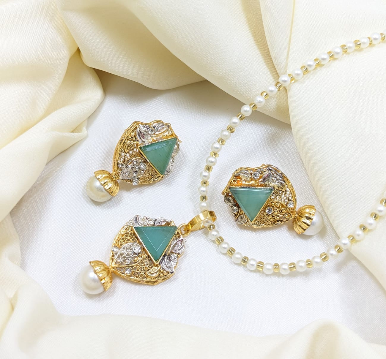 *Kit Set/Pendant Set*
