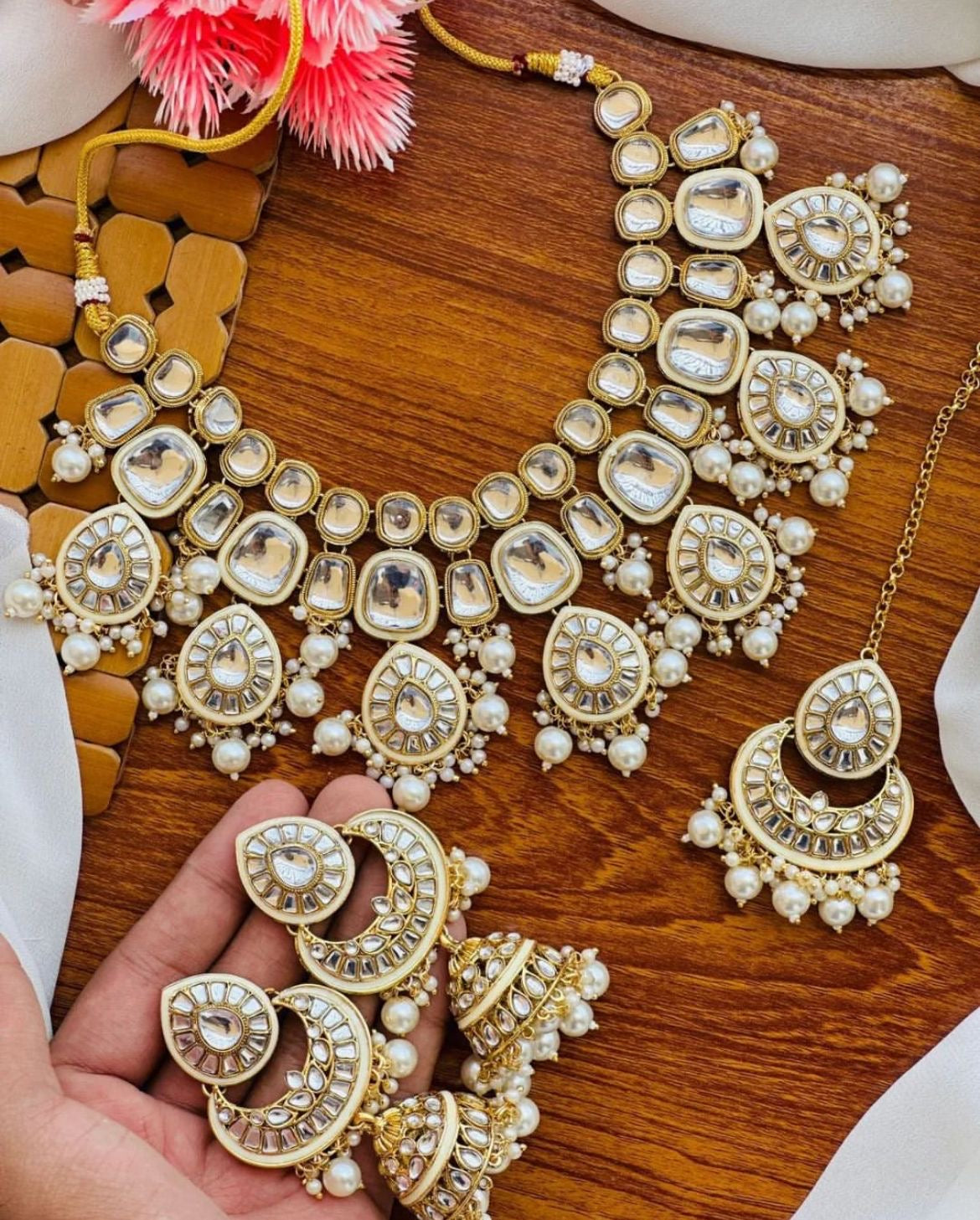 Kundan necklace set