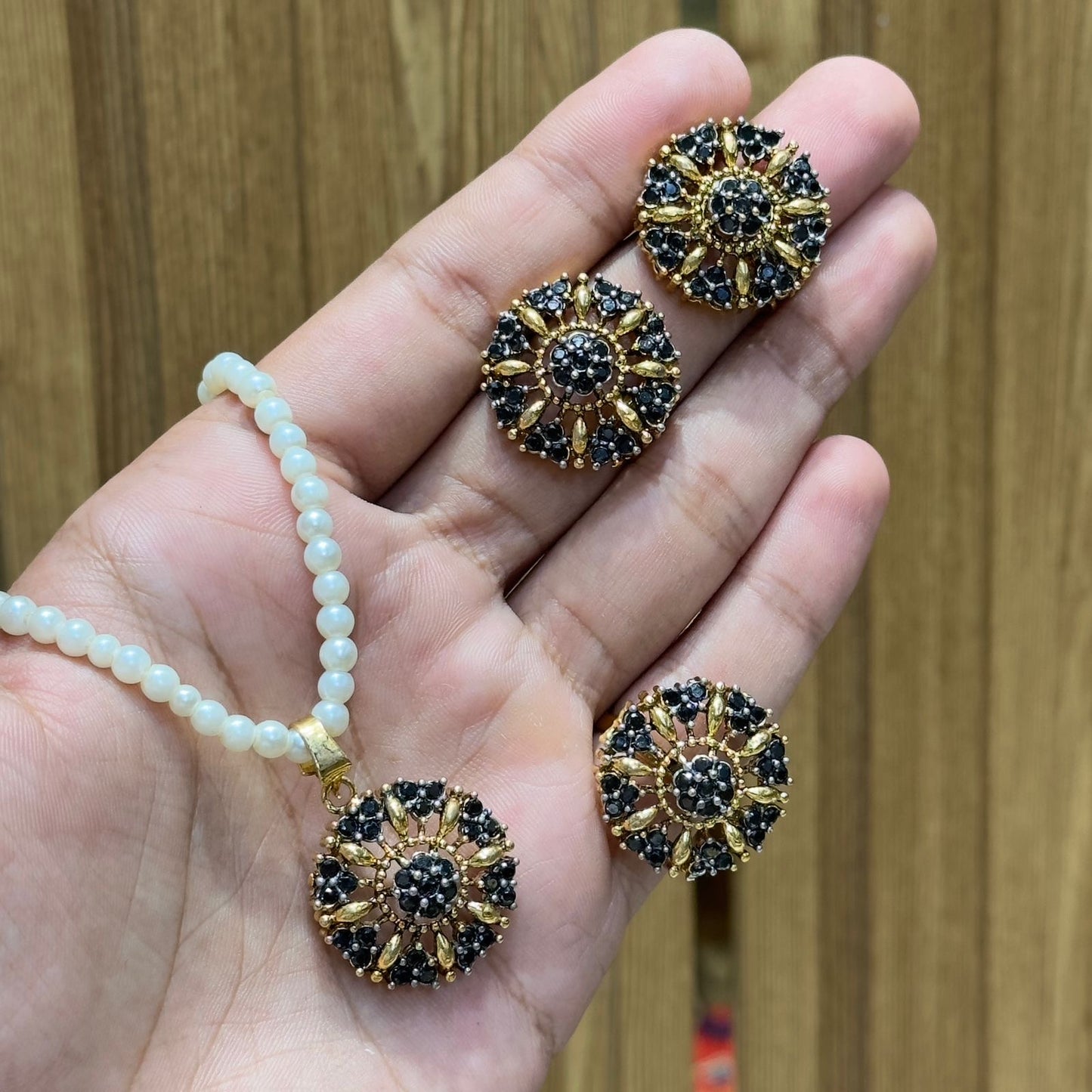 Pendant kit set