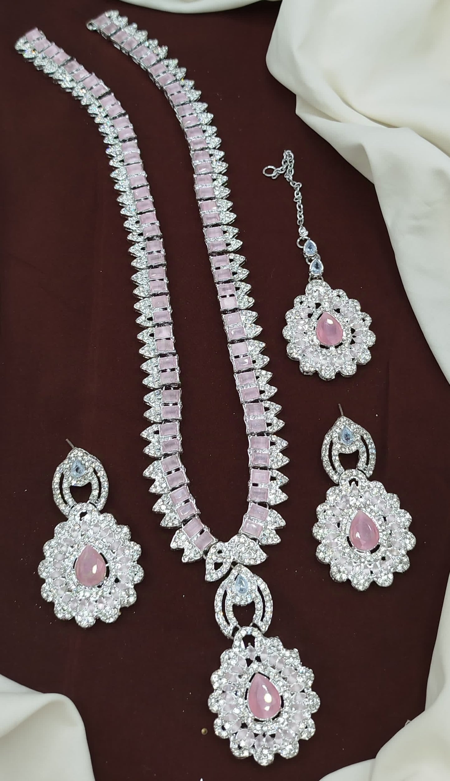 Long Mala set with tikka