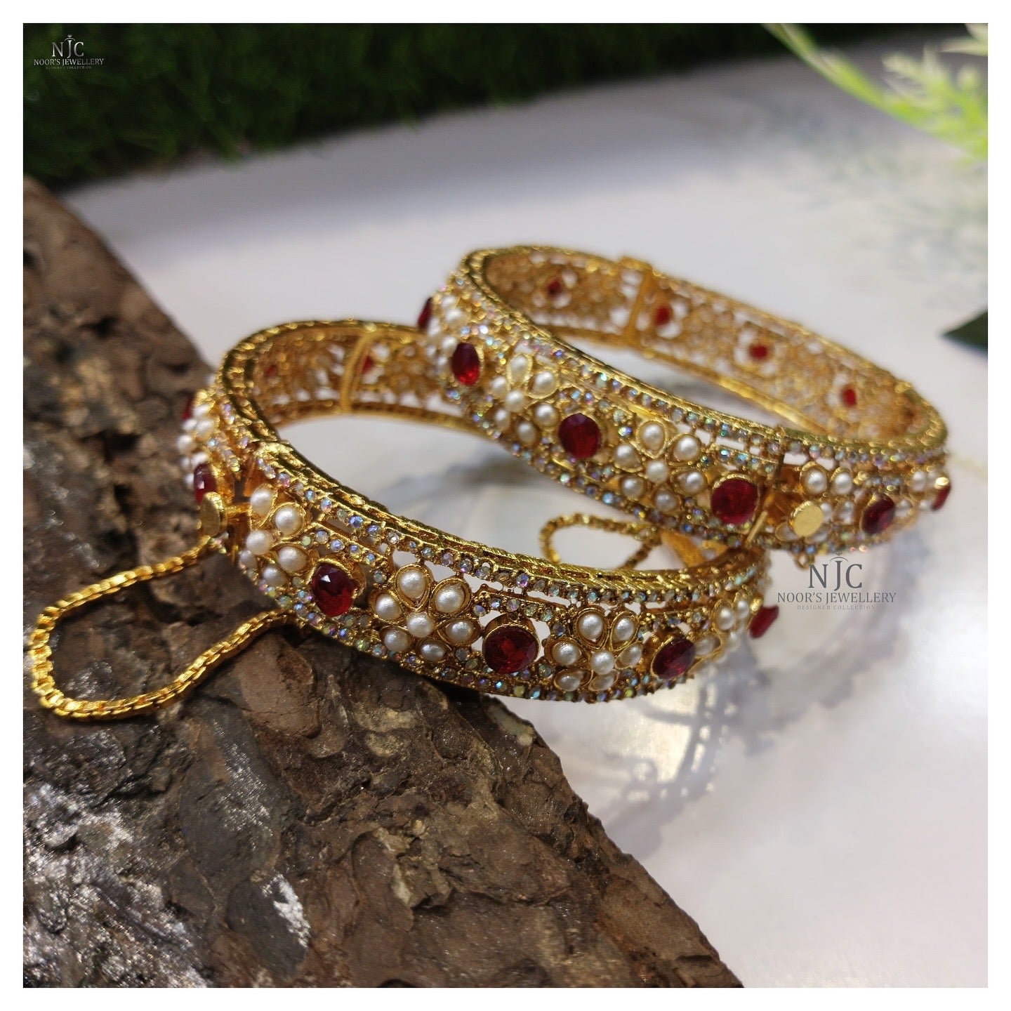 Goldplated Kara’s