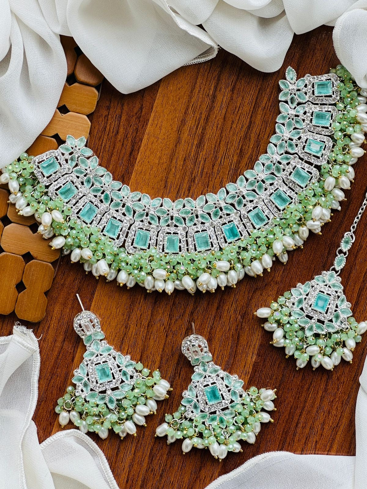Zircon necklace set