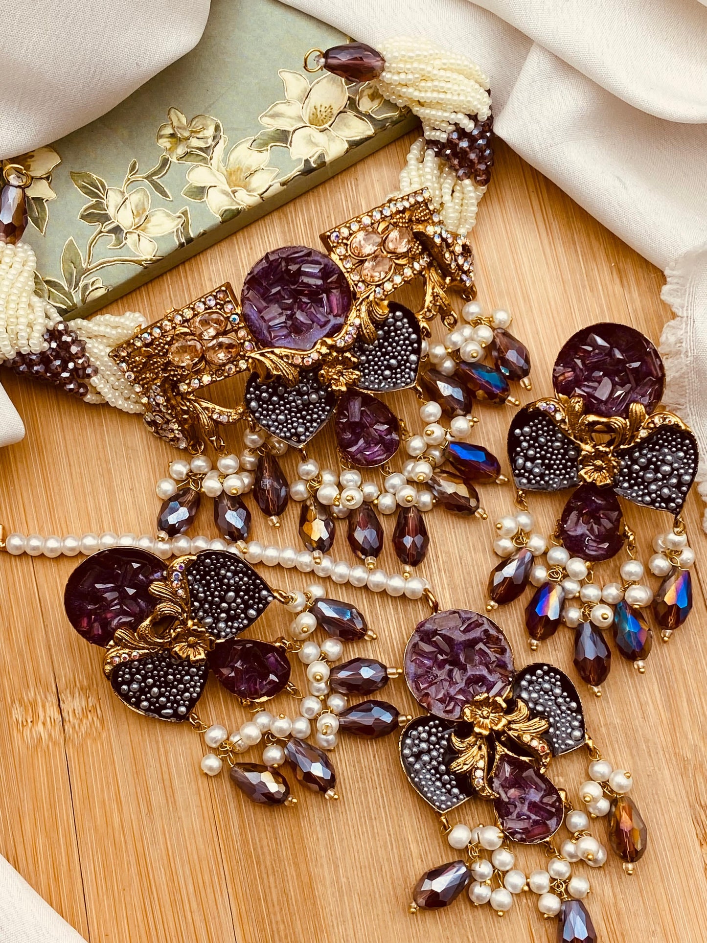 Premium quality handmade stone chokkar set