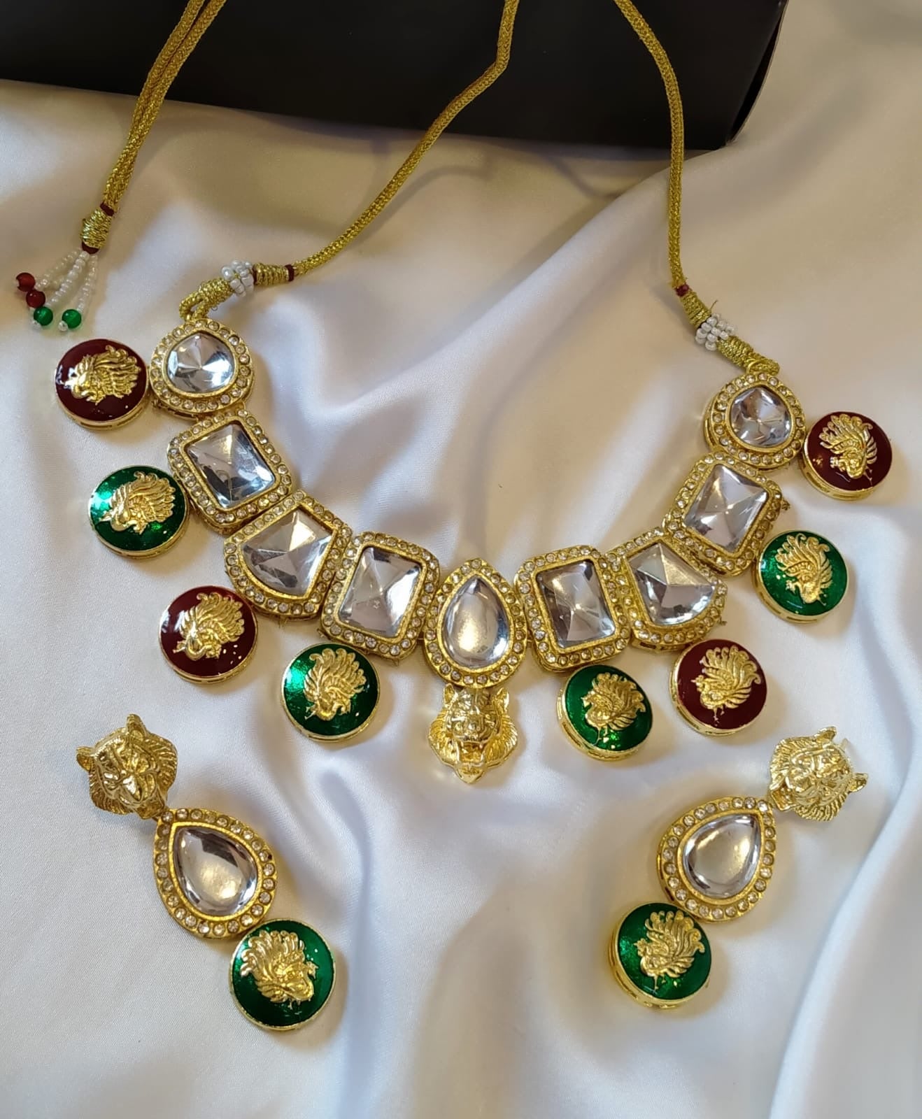 Diamond style necklace set