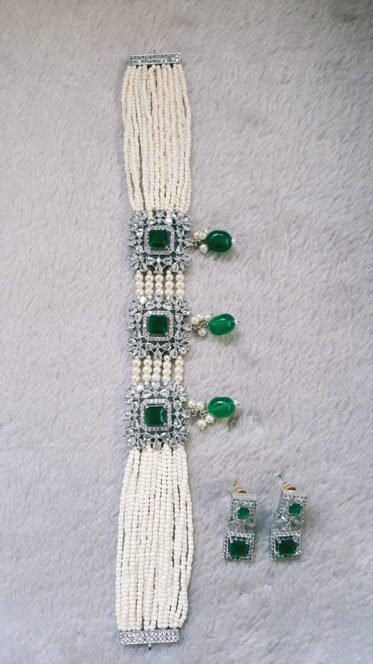 Chokers sets