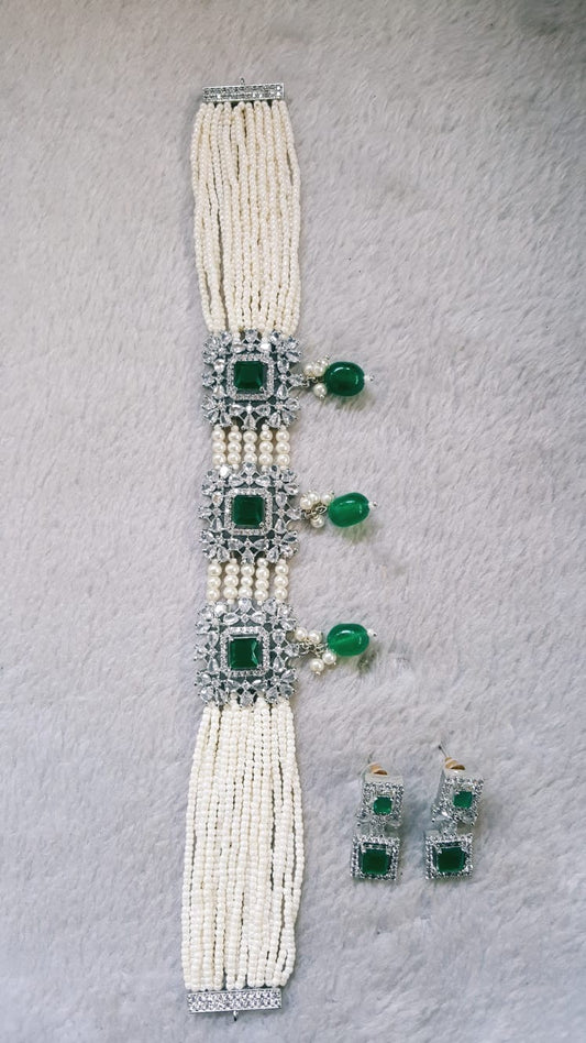 Chokers sets