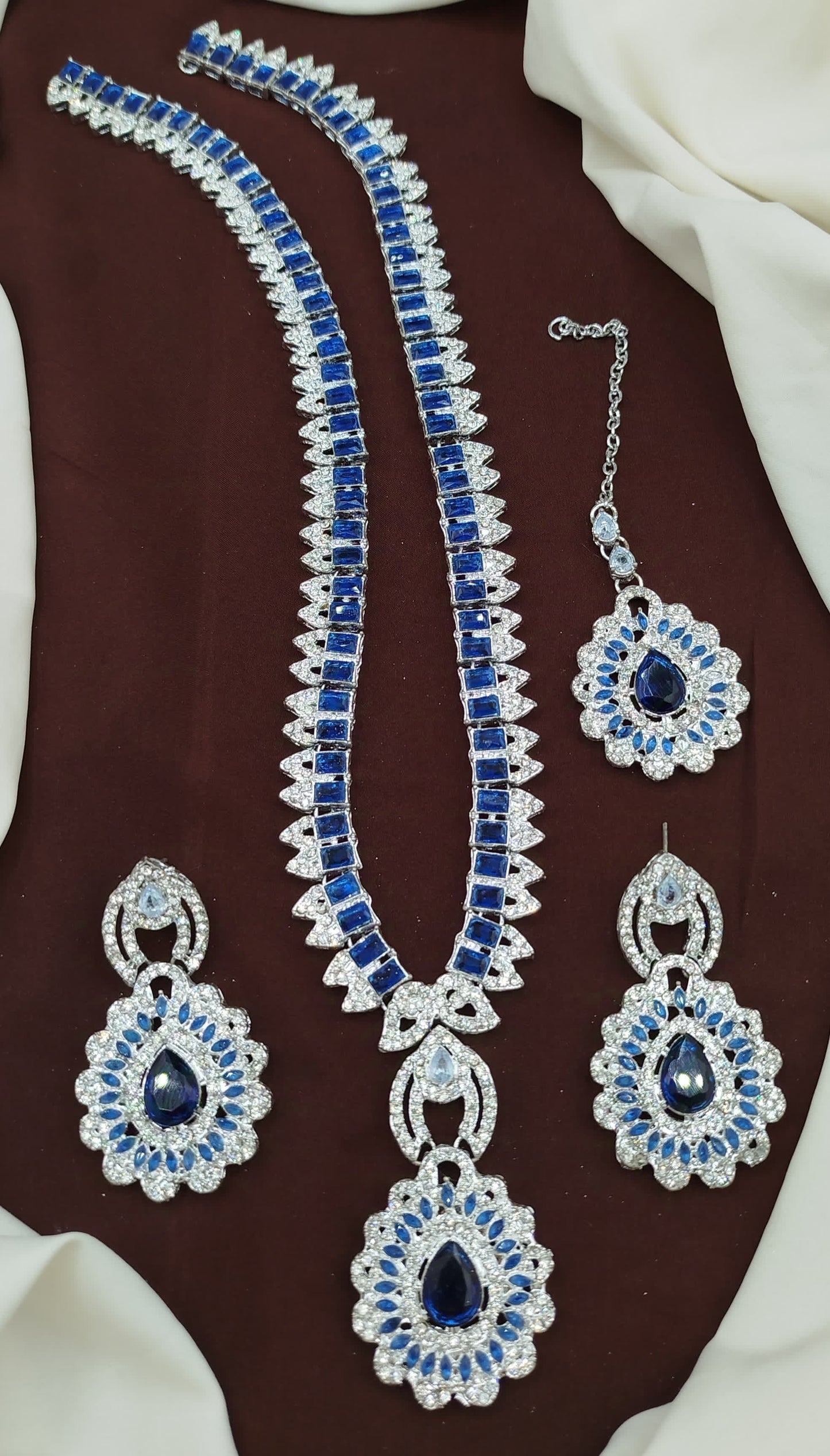 Long Mala set with tikka