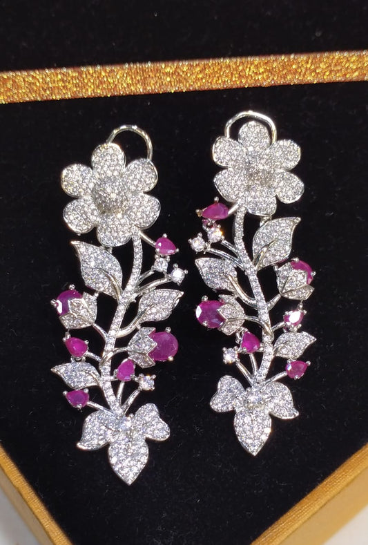 *Zircon Flower Step Earrings*