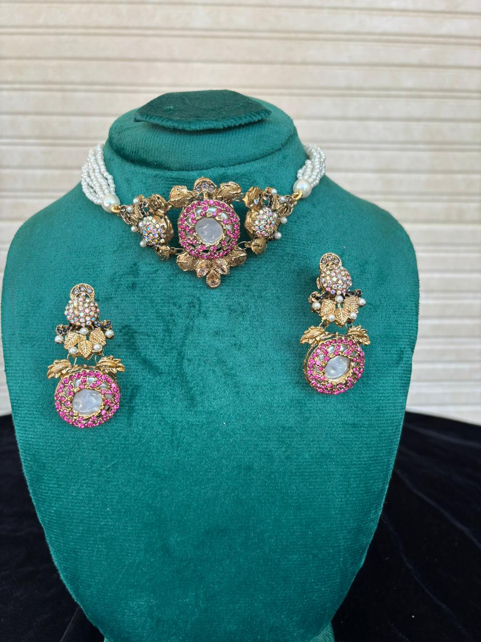 Necklace Set