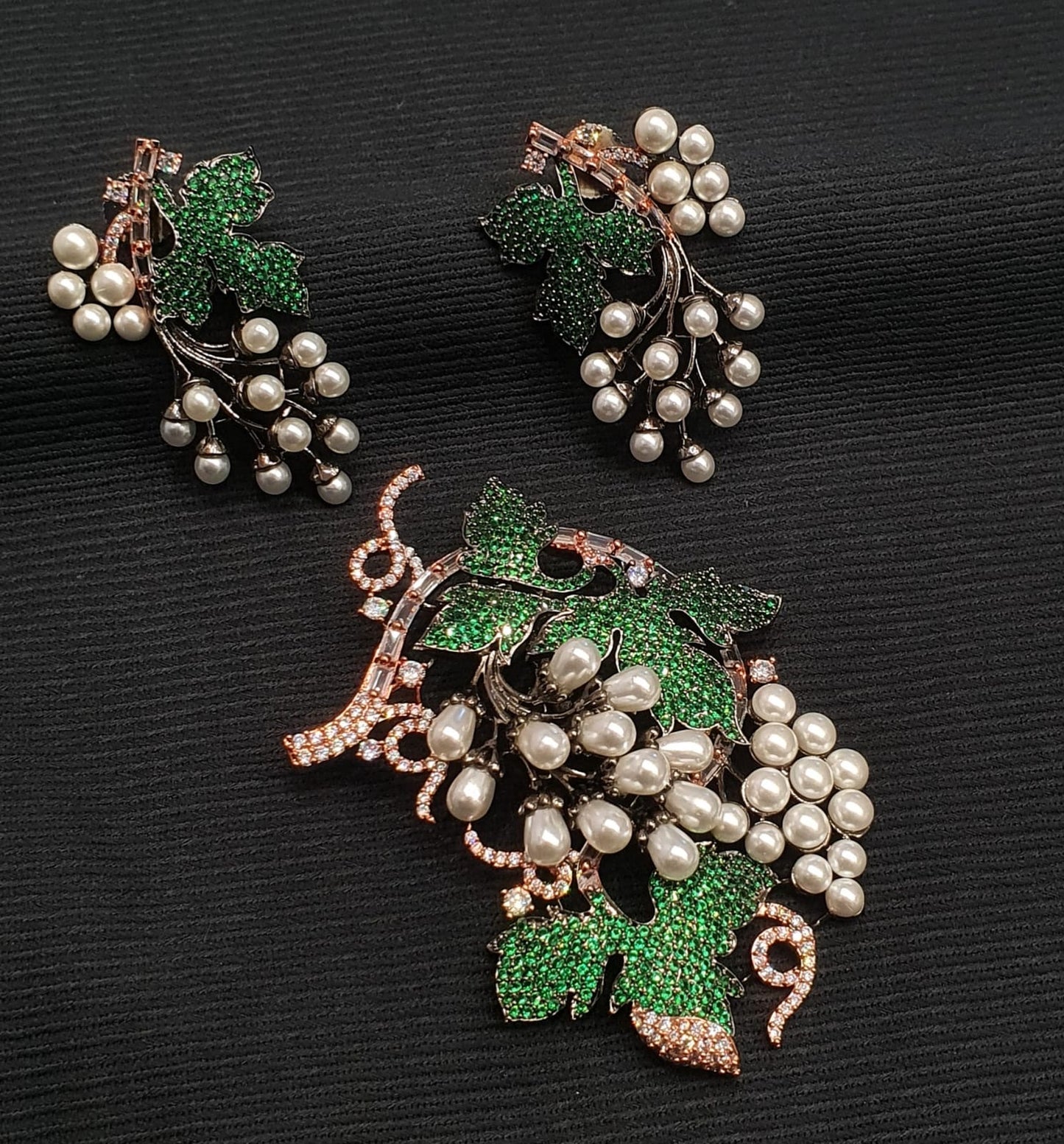 Pendant zircon and tops sets