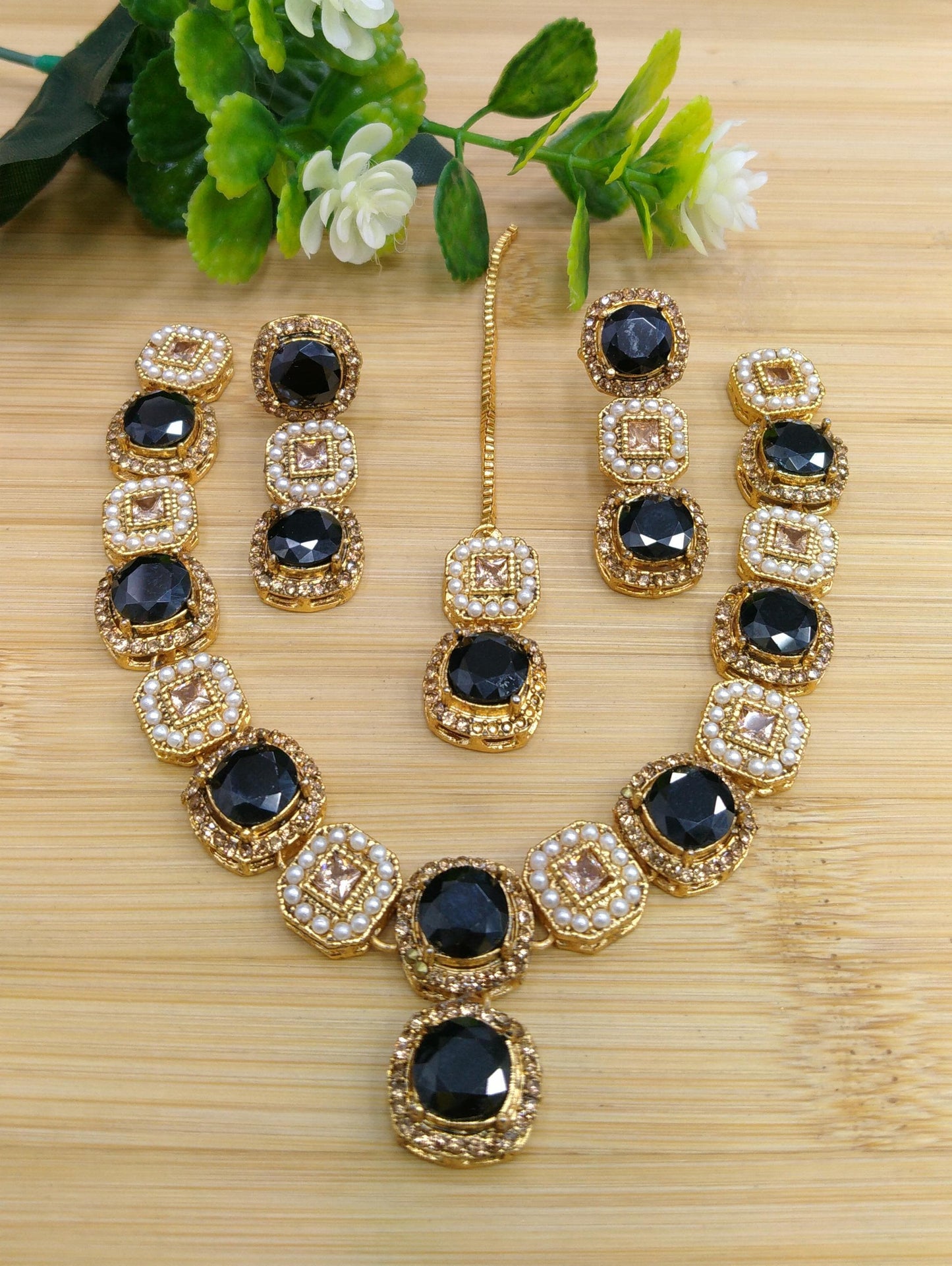 American diamond style necklace set