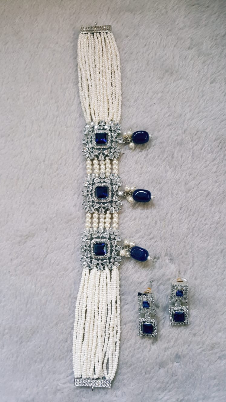 Chokers sets