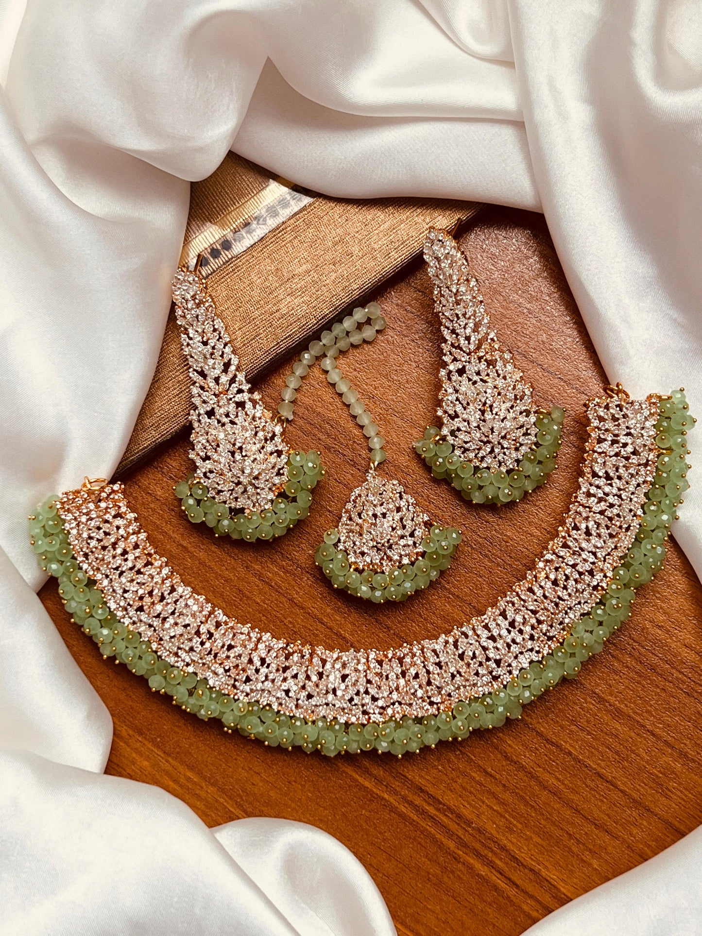 *Elegant partywear set necklace set*