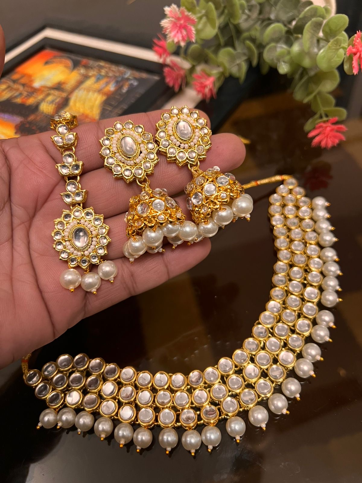 Kundan necklace set with tikkaaa and jhumkissss