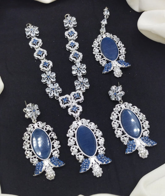 Pendant set