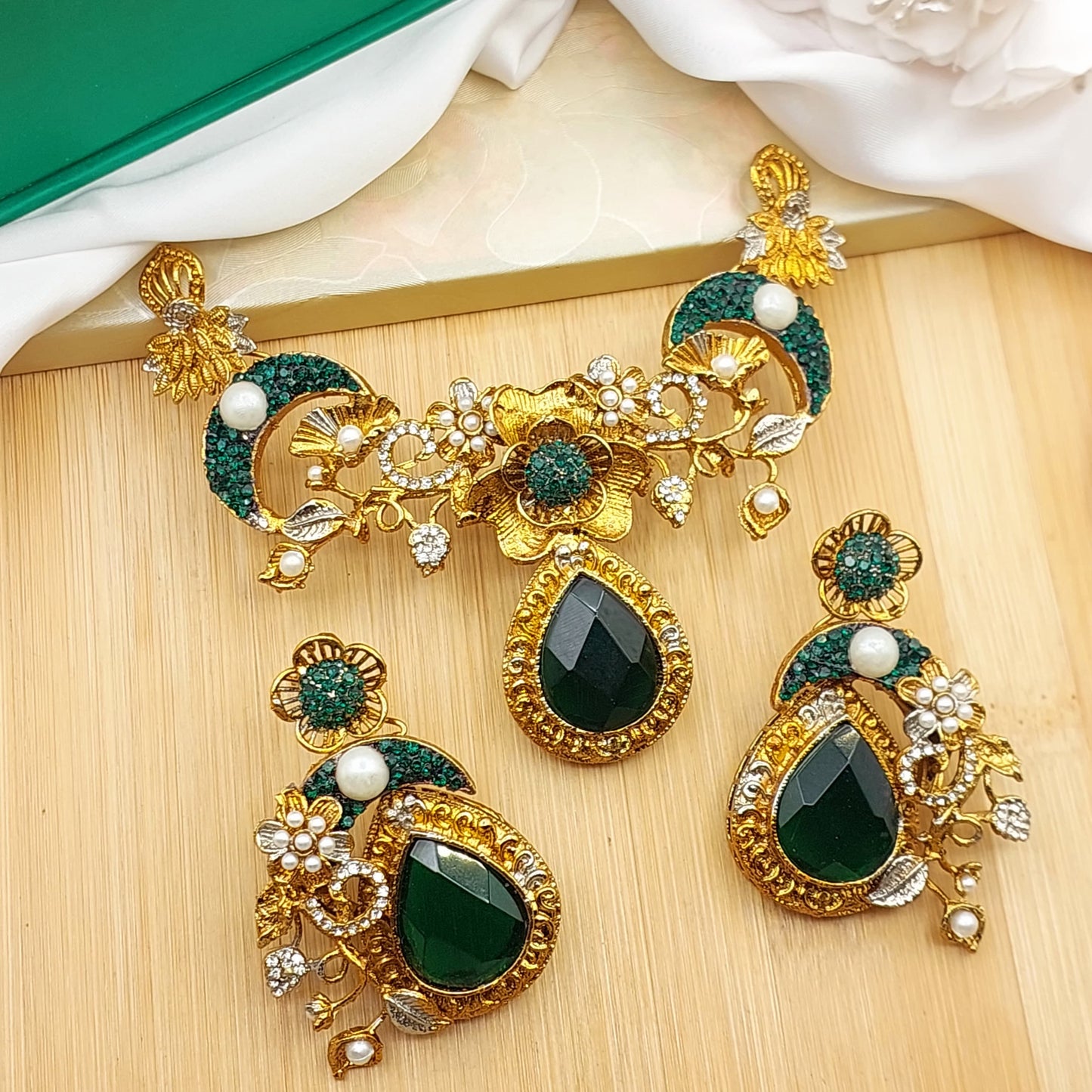 Turkish necklace set