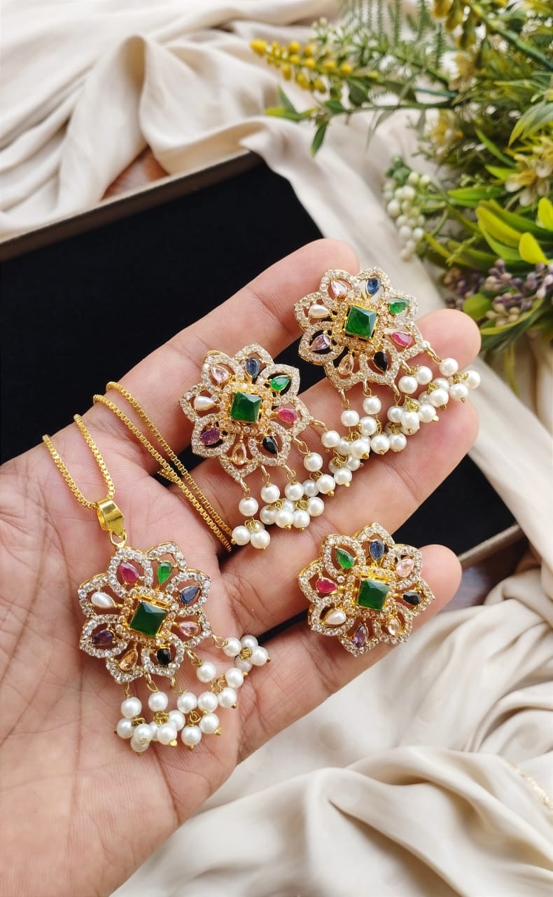 Kit/pendant sets