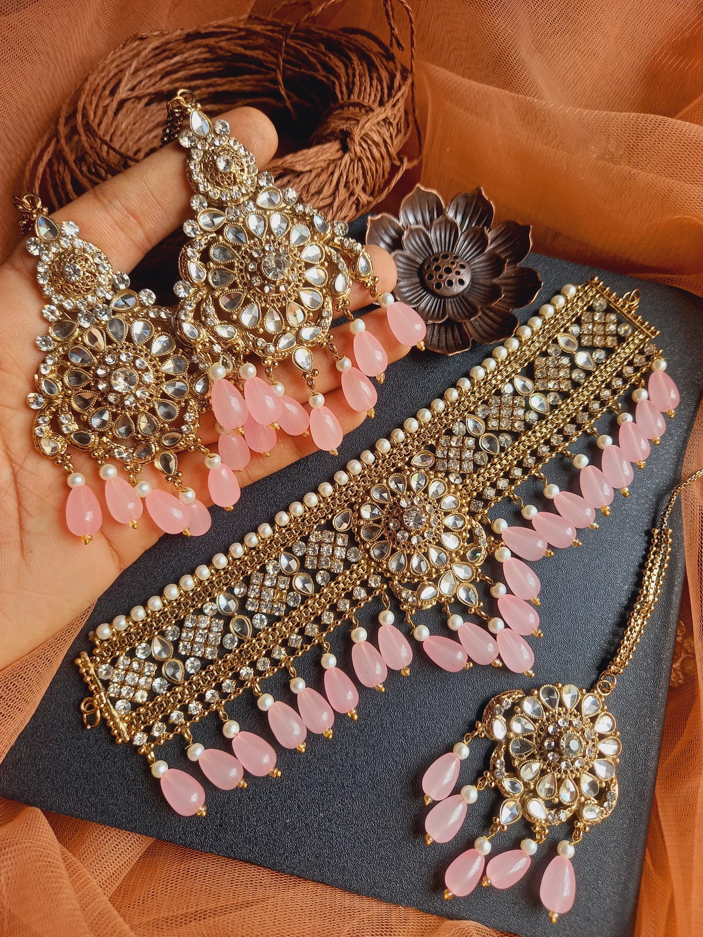 Kundan choker set