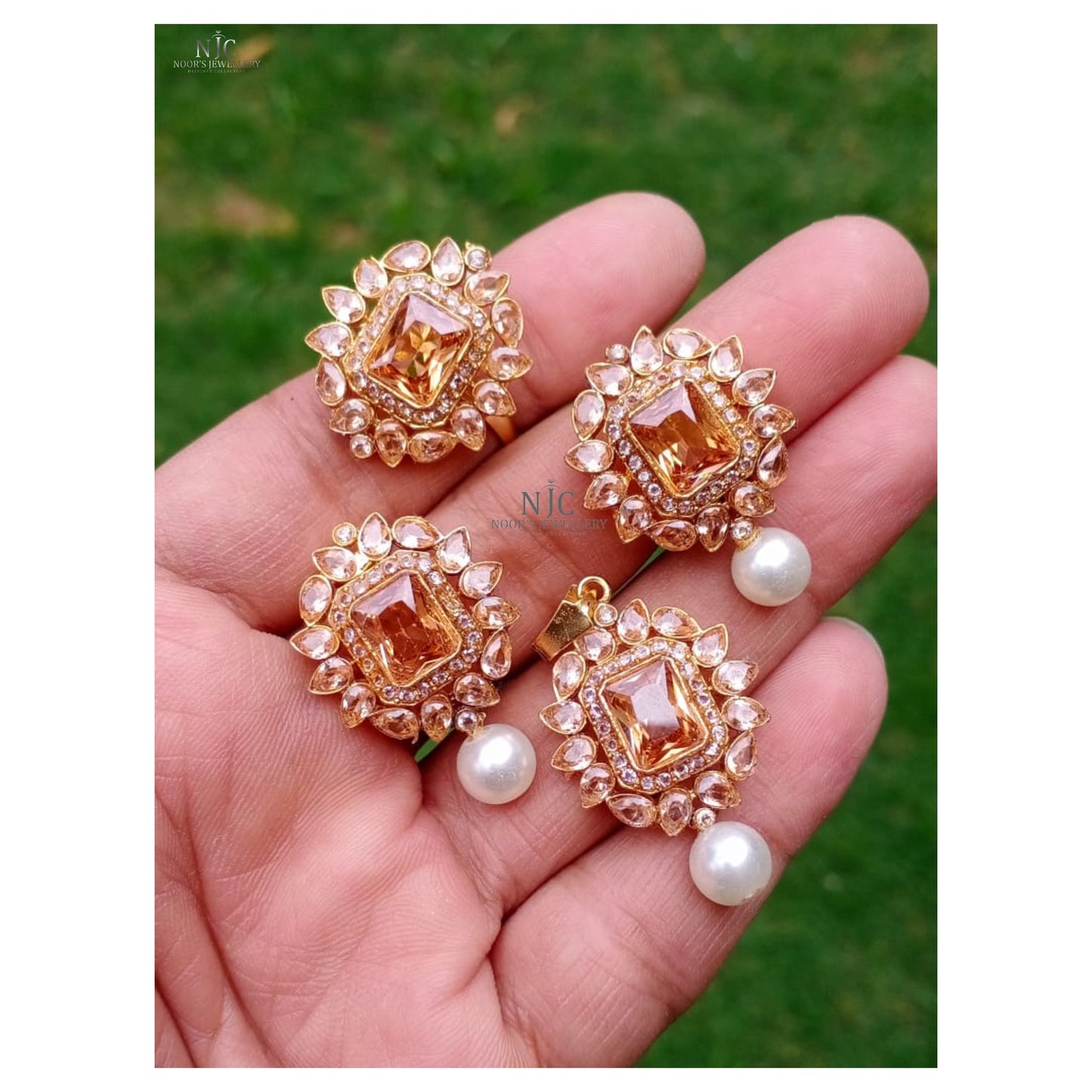 *Kit/Pendant Sets*