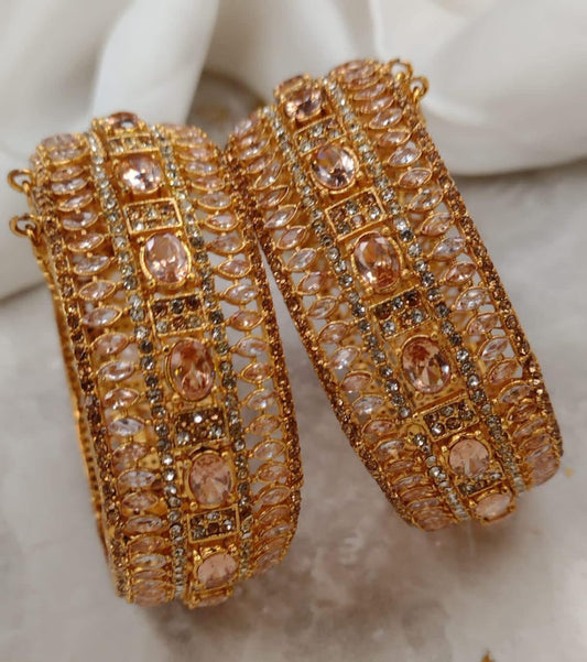 Openable bangles pair