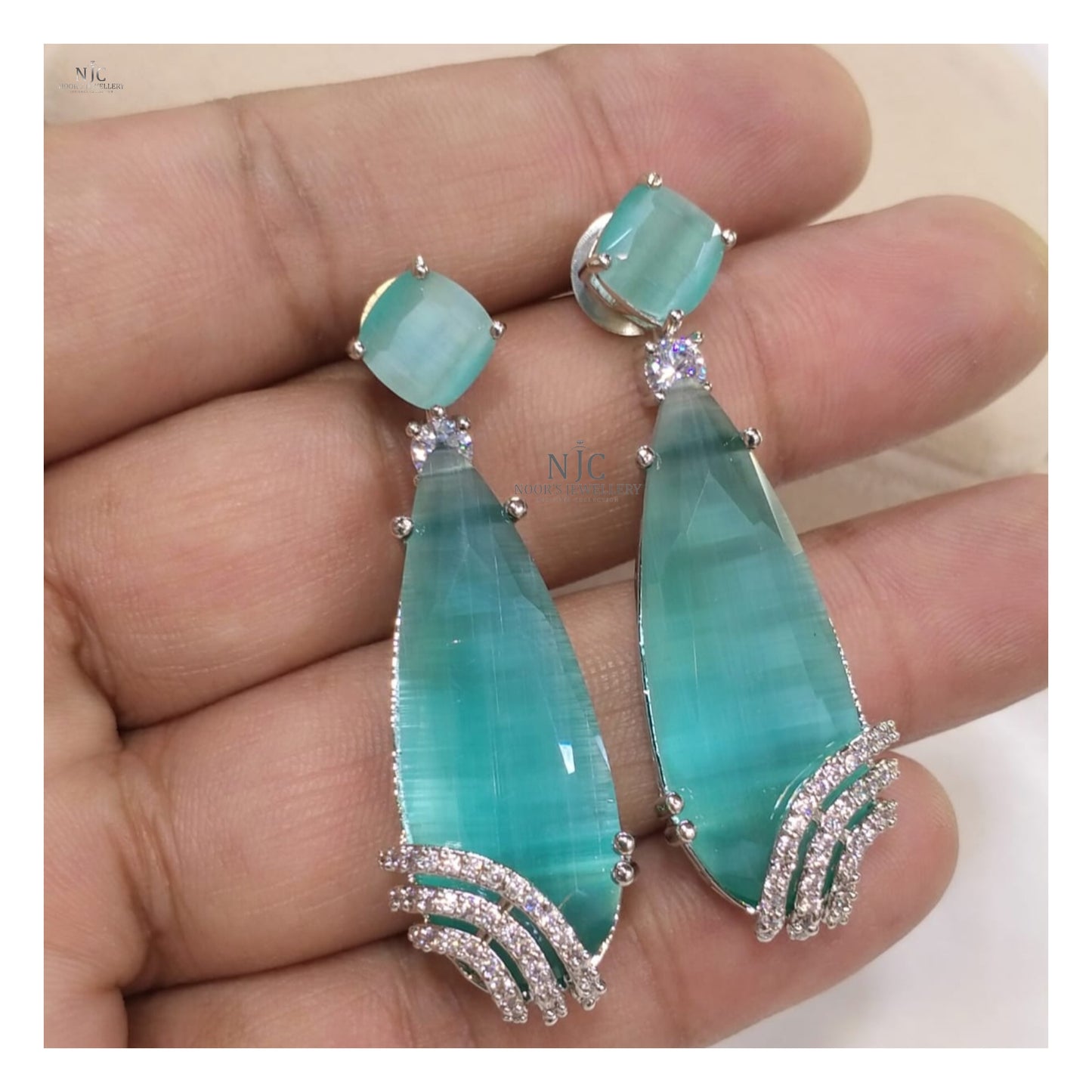 Zircon danglers