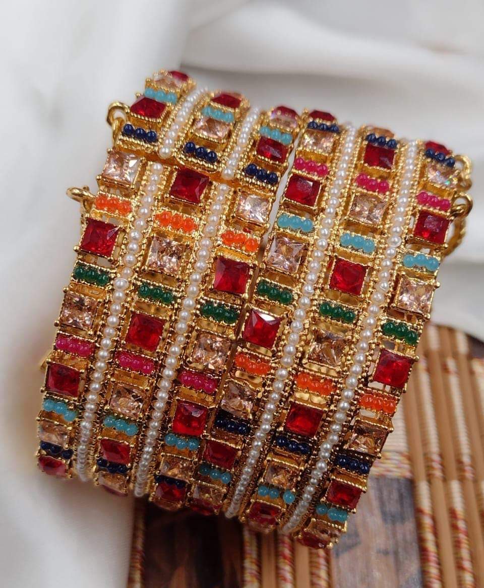 Square stones openable bangles
