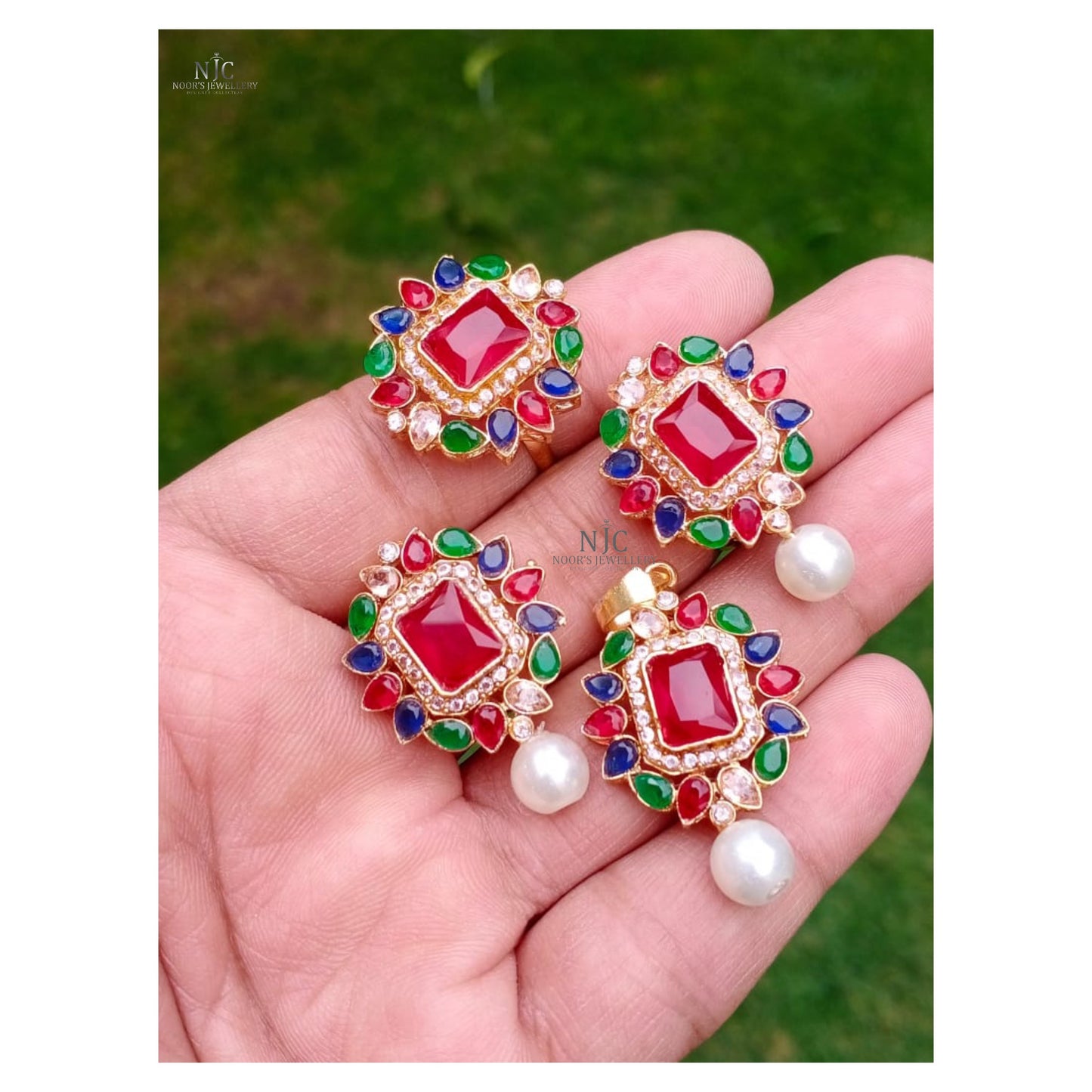 *Kit/Pendant Sets*
