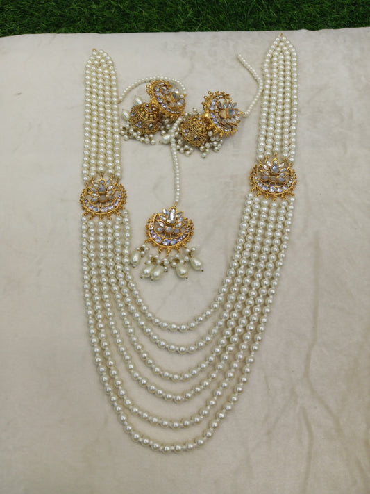 *Side motive mala with jhumkas and tikka/Mala Set*
