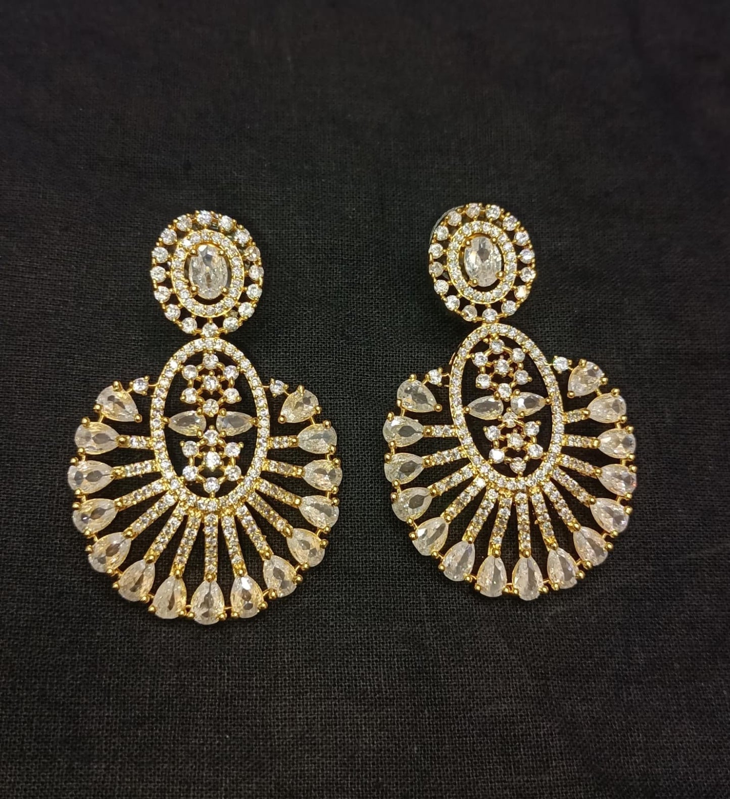 Zircon earrings 2