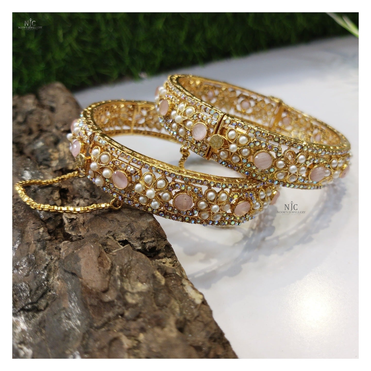 Goldplated Kara’s