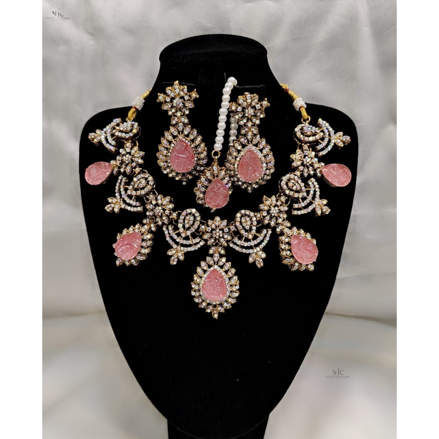 Handmade turkish work necklace set with teeka
