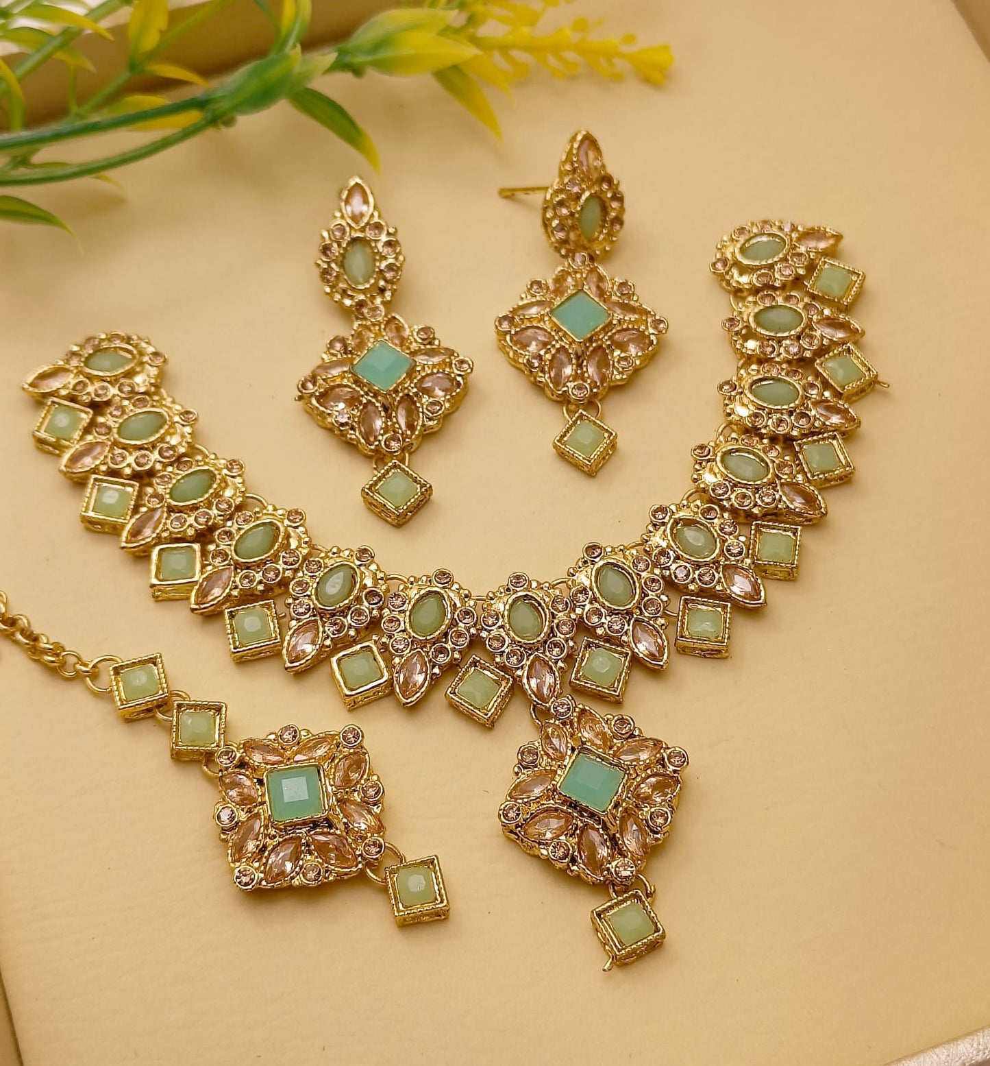 Necklace Set with bindiya
