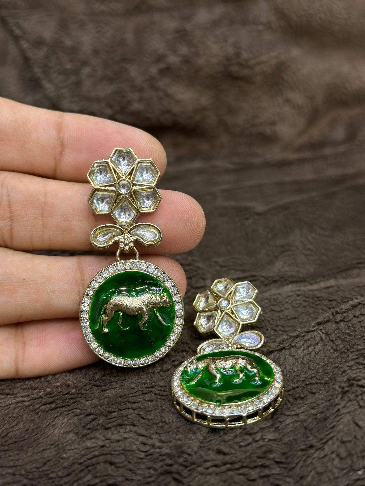 *Stylish Earrings*