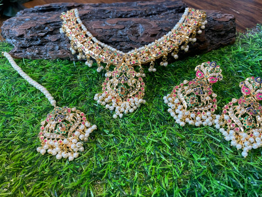 Hyderabadiii noratan necklace set
Limited stock