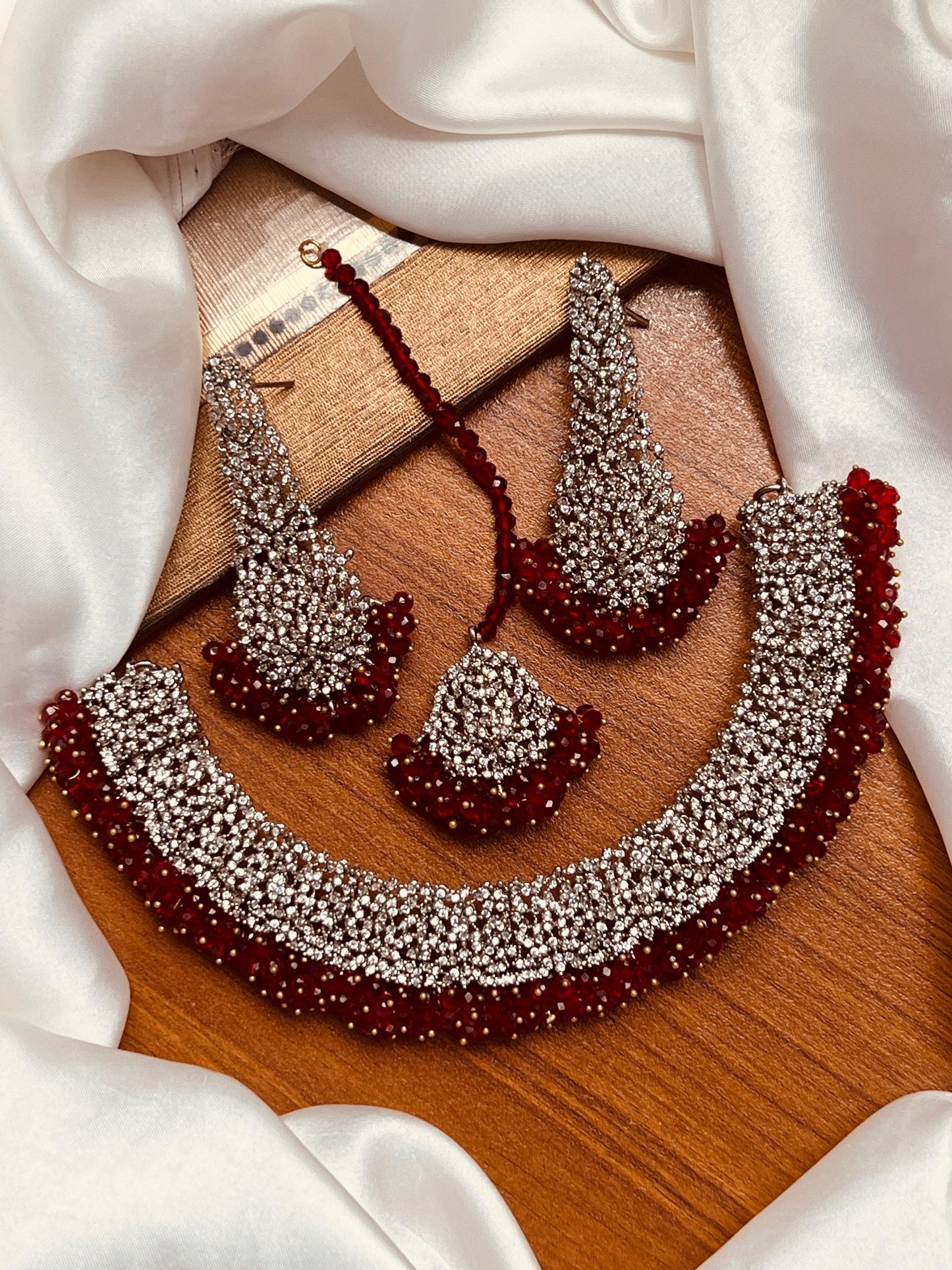 *Elegant partywear set necklace set*