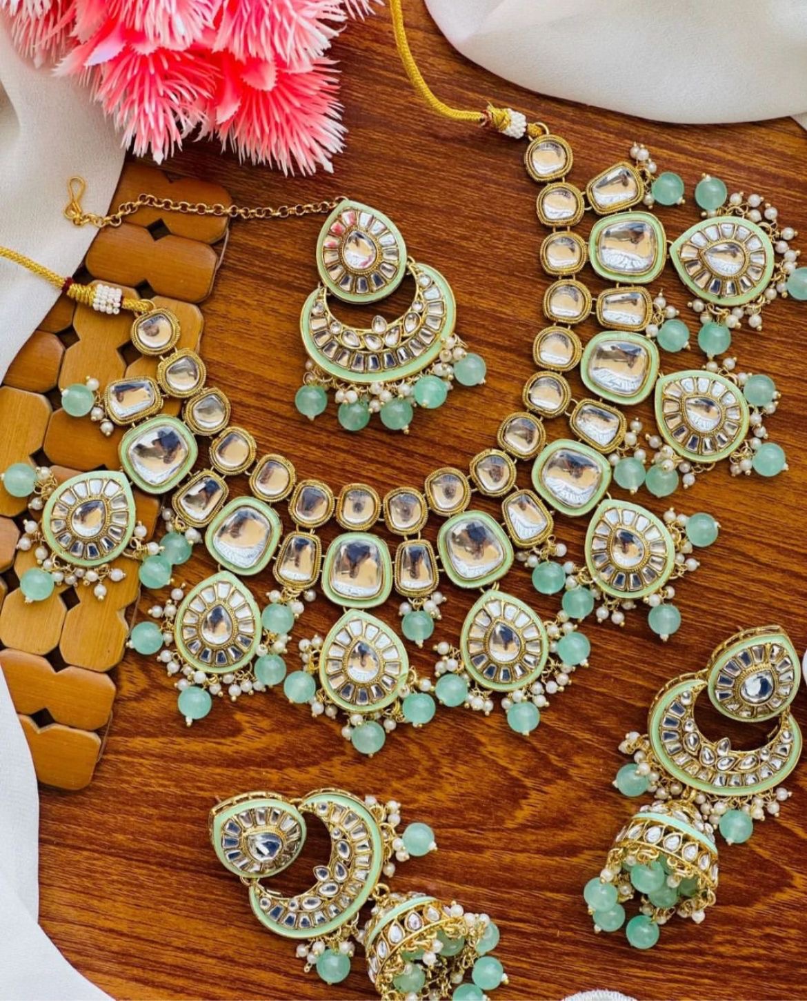 Kundan necklace set