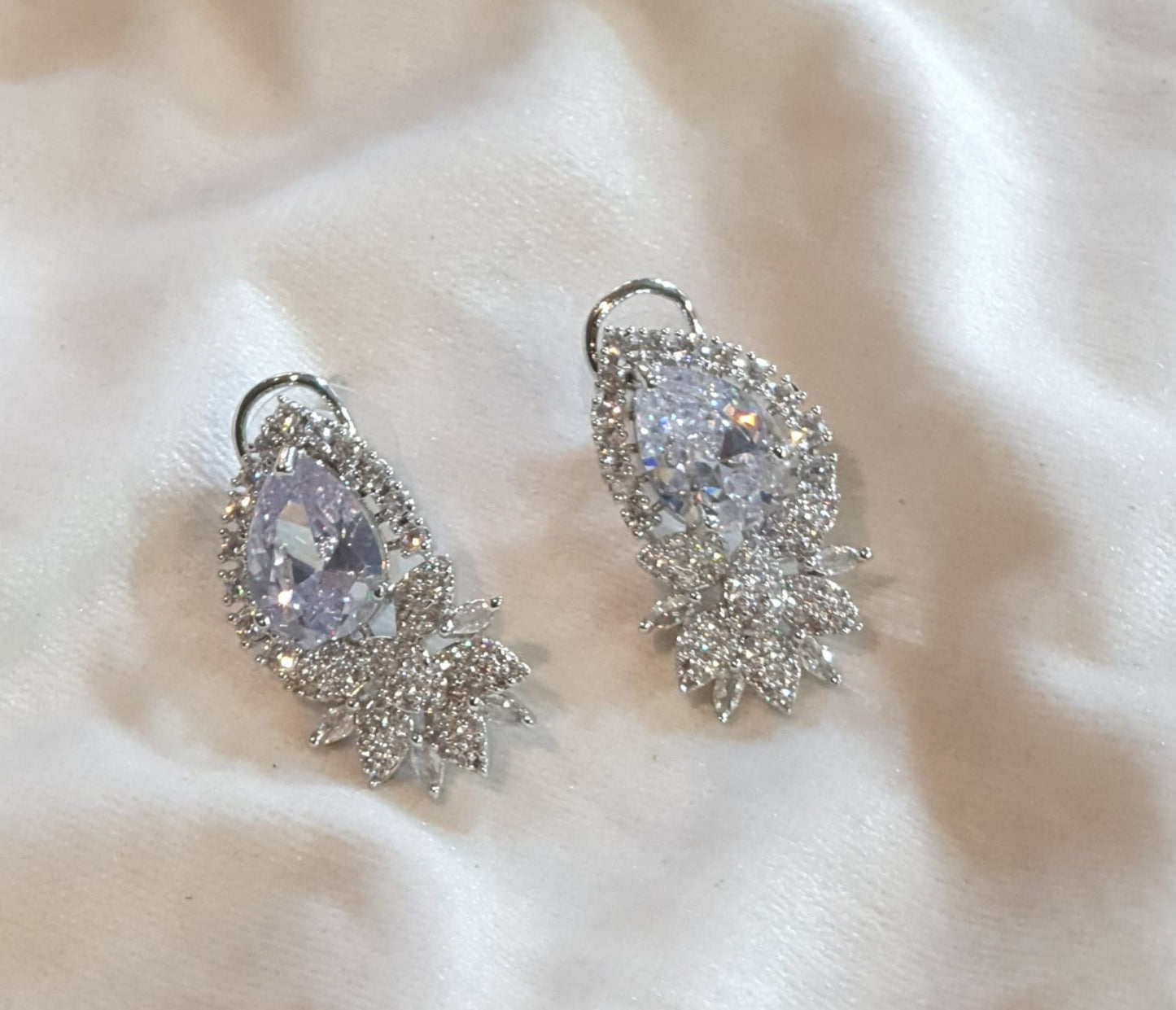 Earring studs