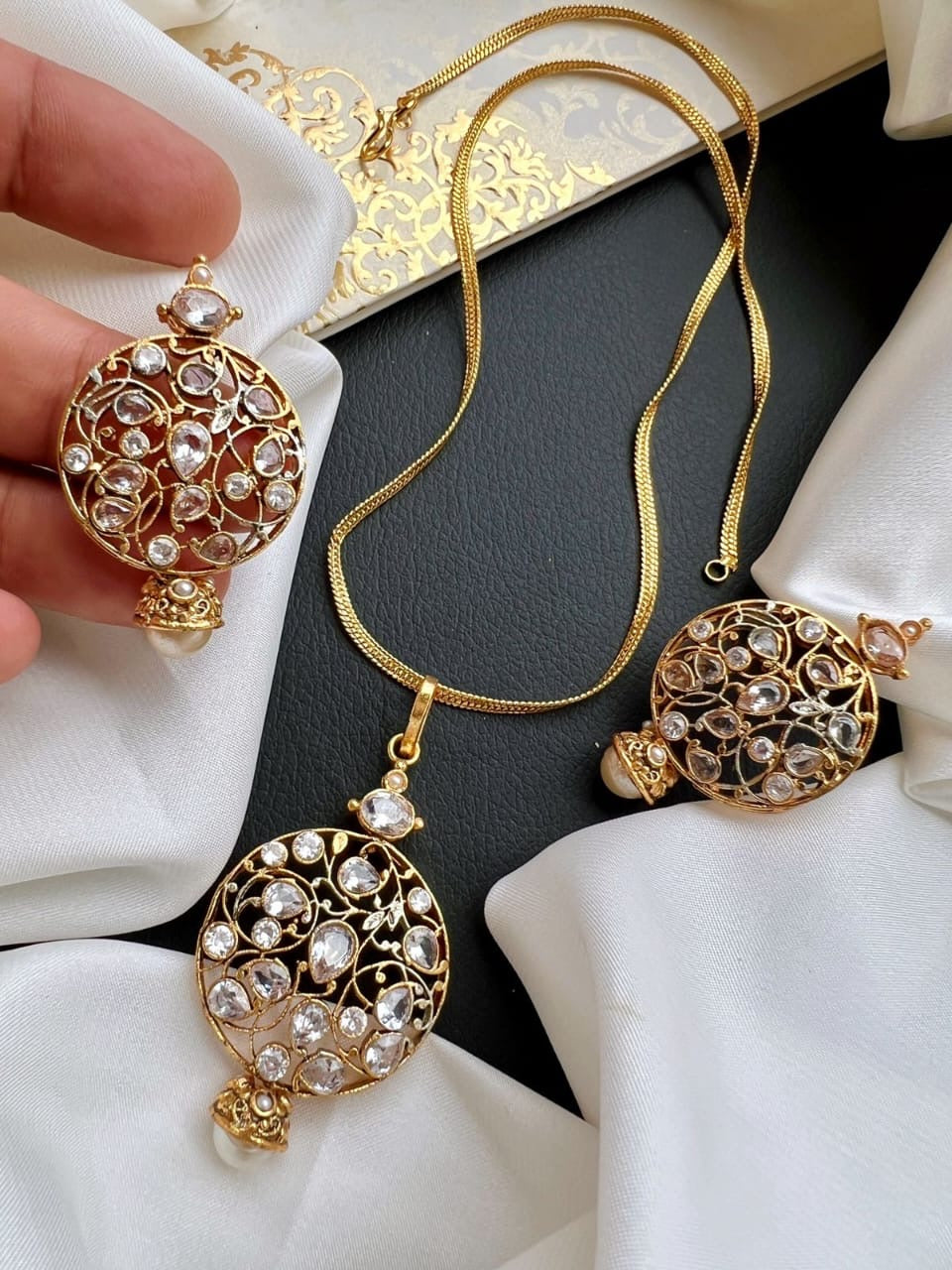 Kit/pendant sets