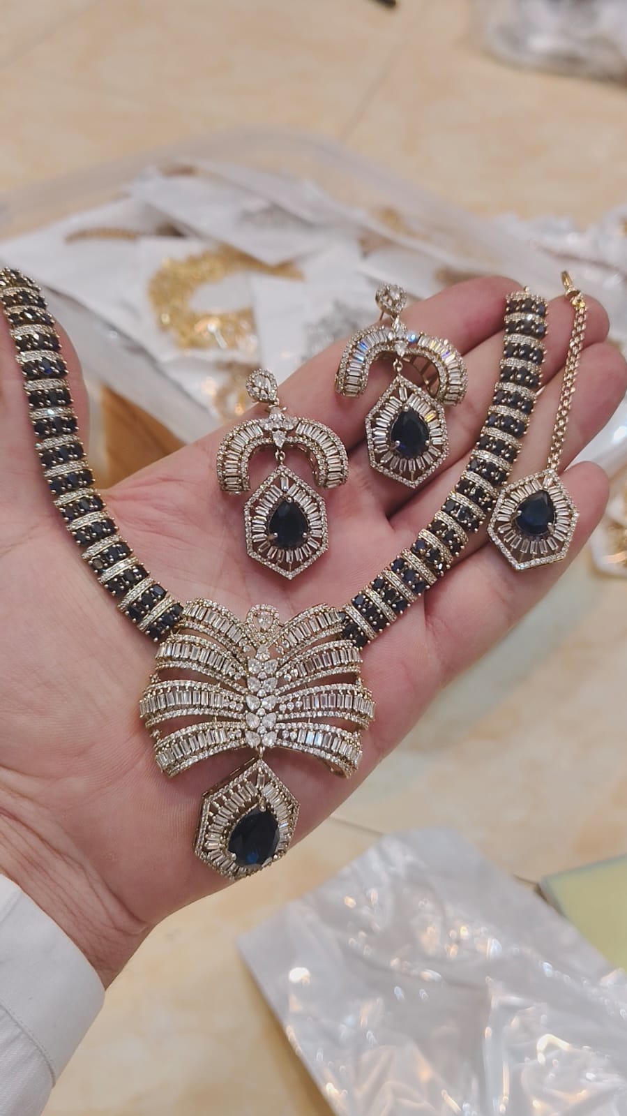 Zircon necklace sets