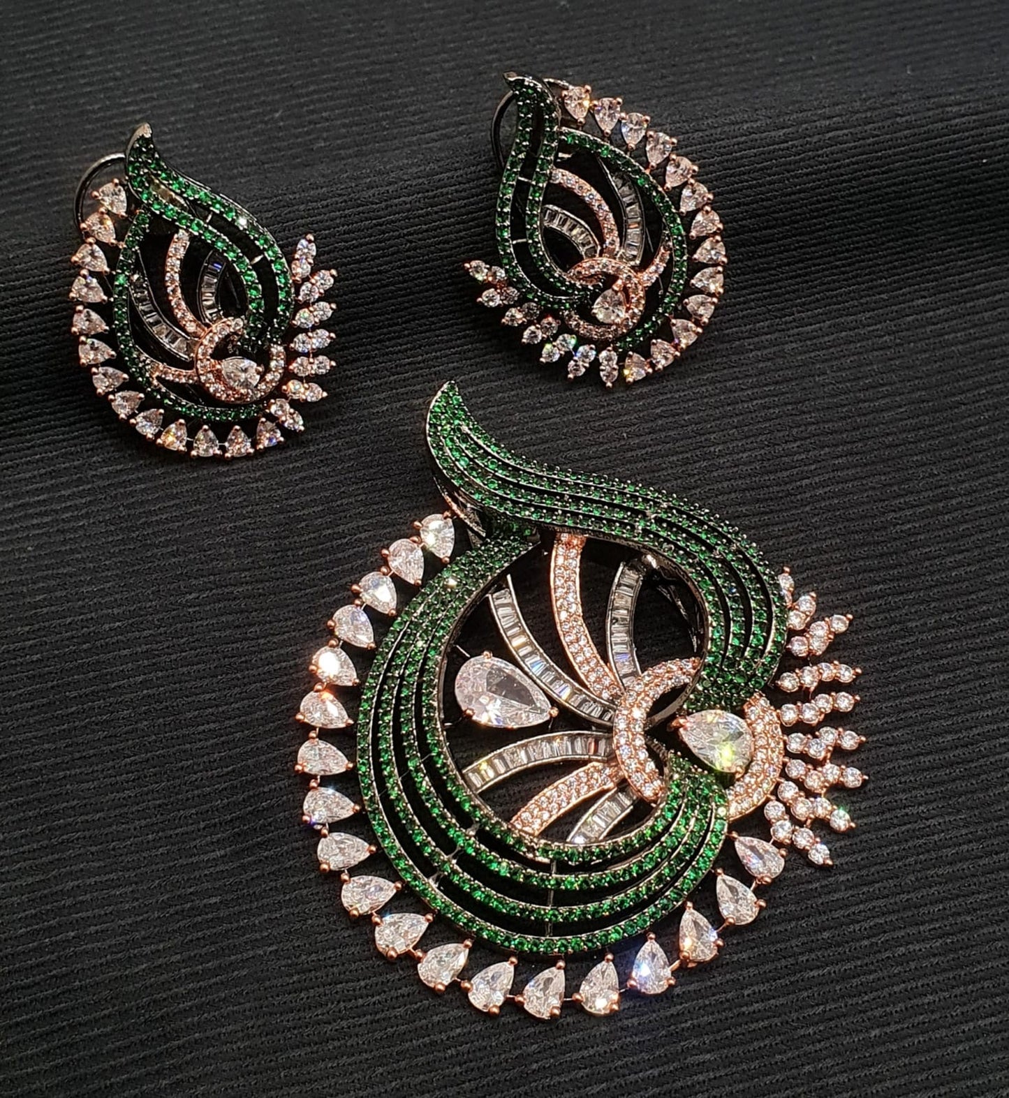 Pendant zircon and tops sets