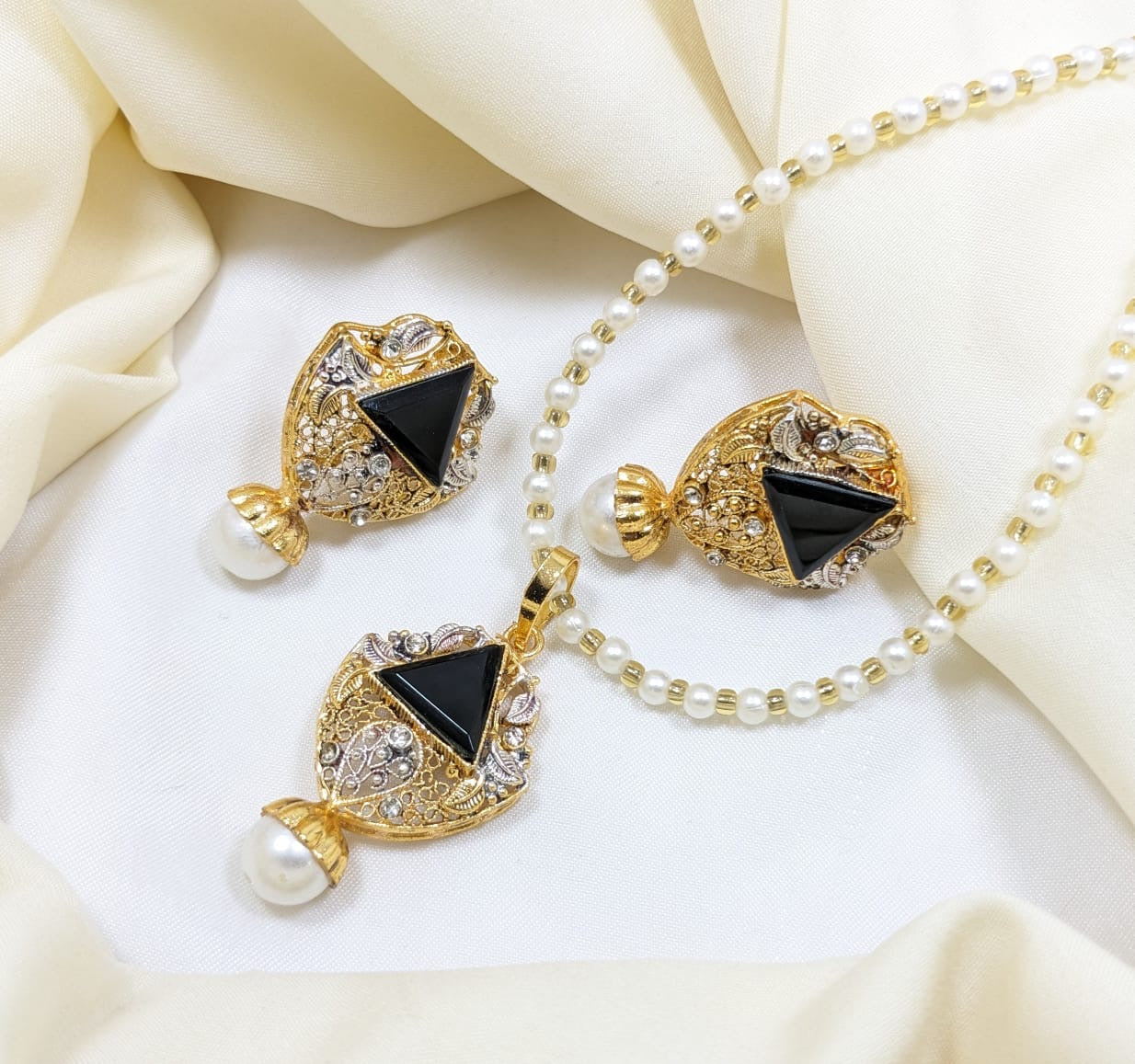 *Kit Set/Pendant Set*