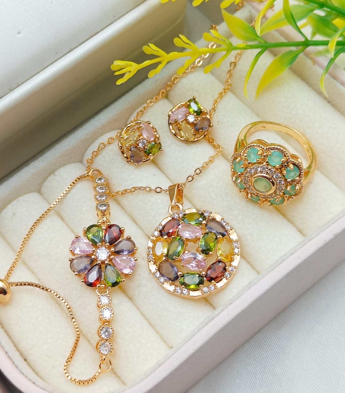 *Original Zircon Kit/Pendant Set*