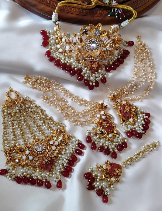 *Handmade crush stone complete bridal kit*
Price without jhumar Rs, 10,800