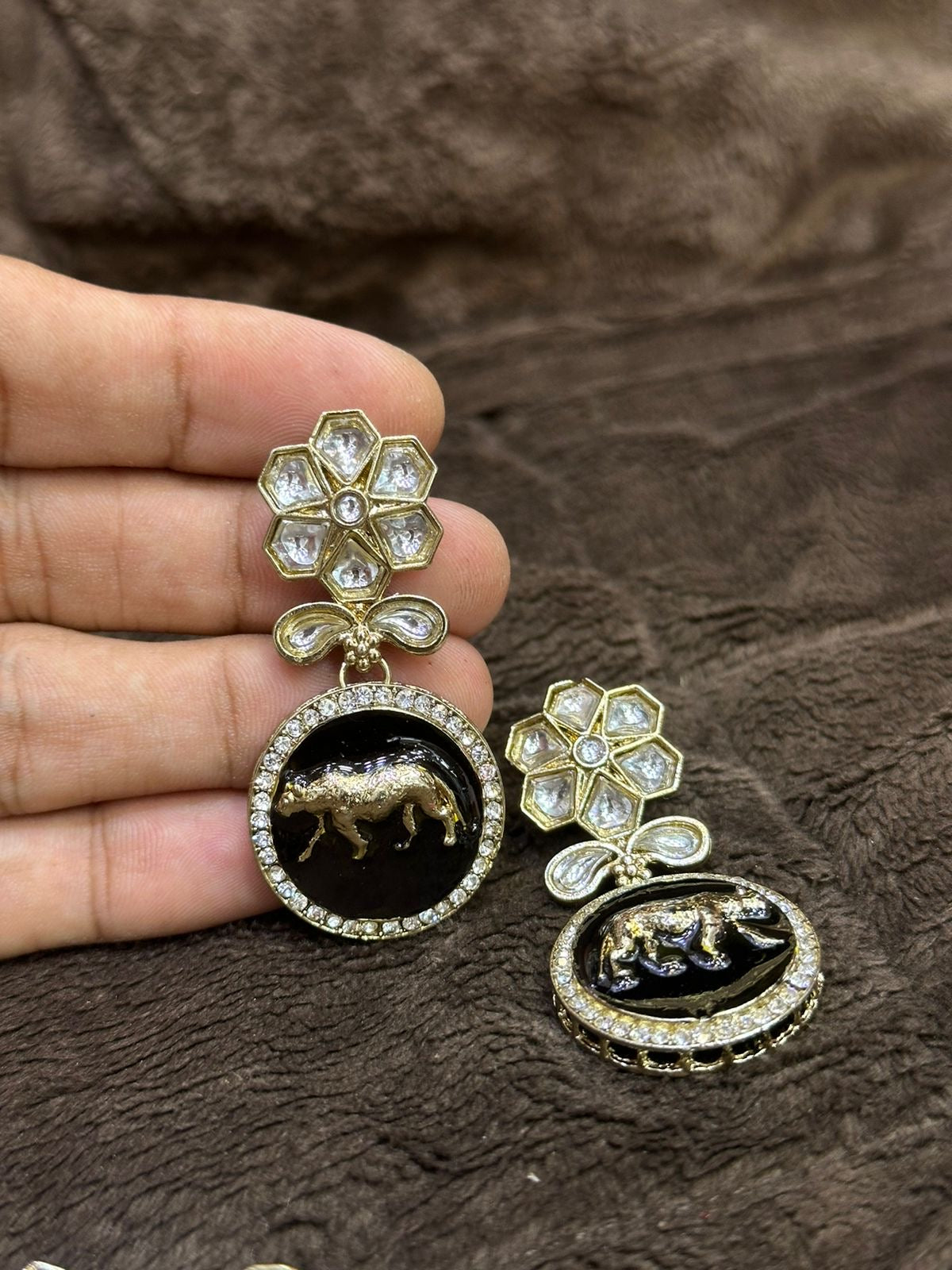 *Stylish Earrings*