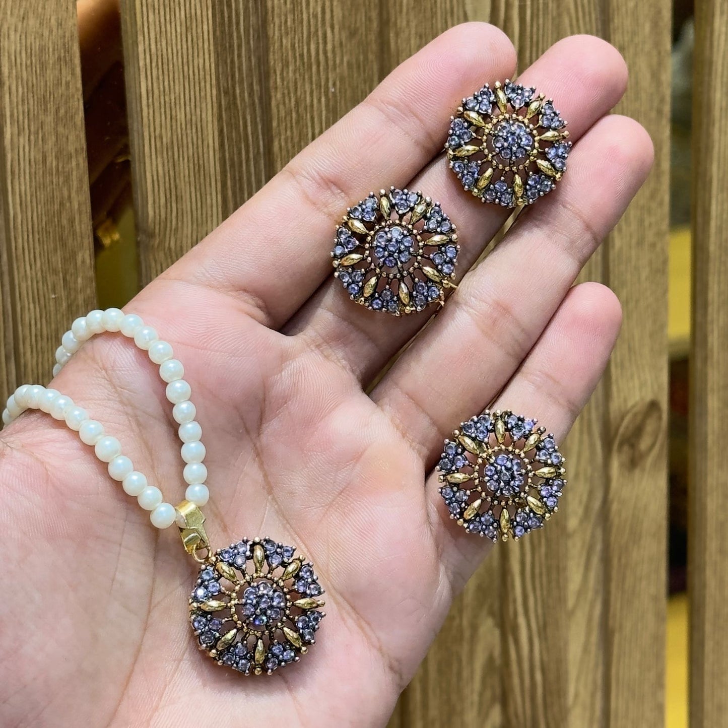 Pendant kit set