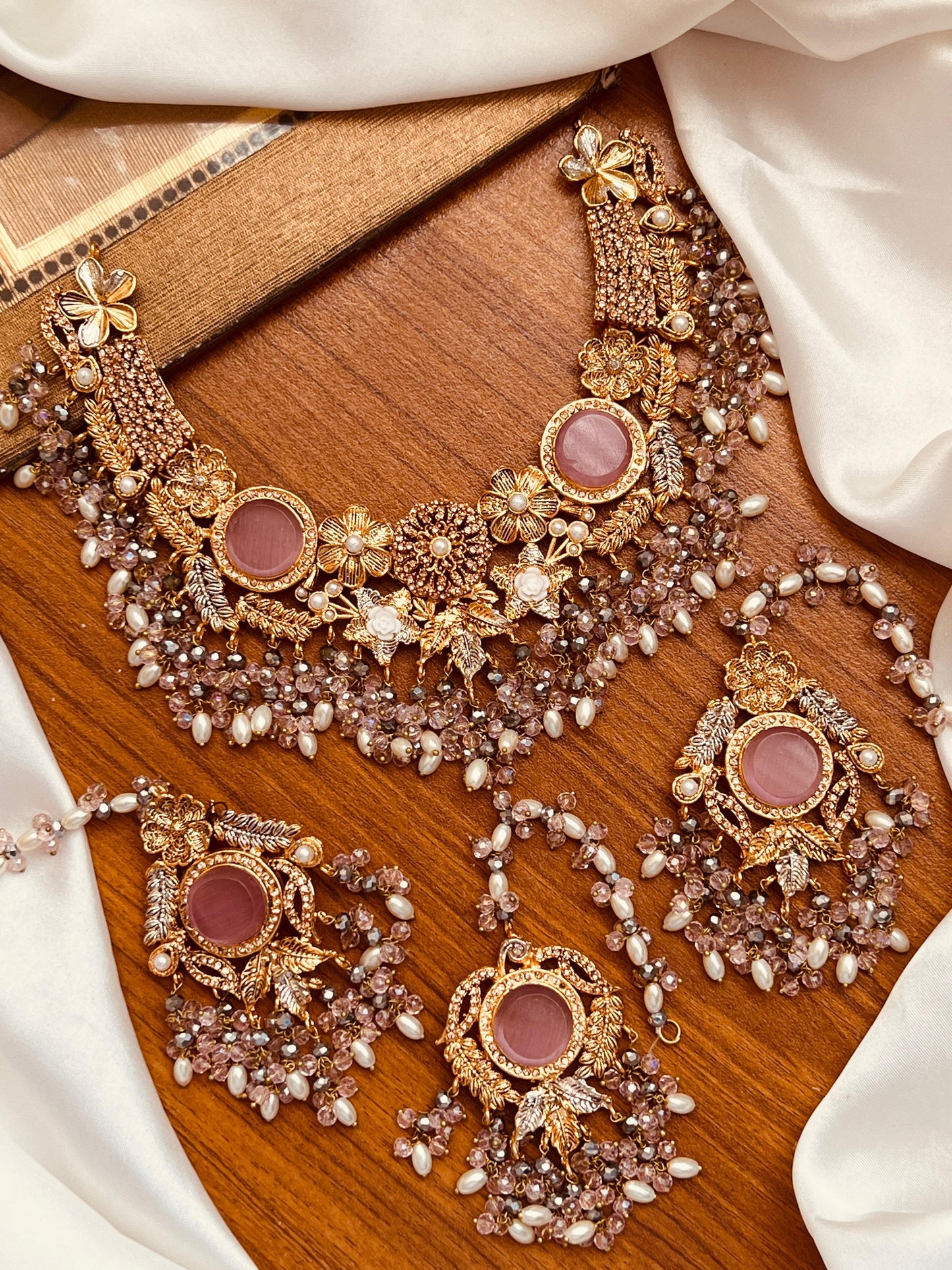 Nauratan bridal set