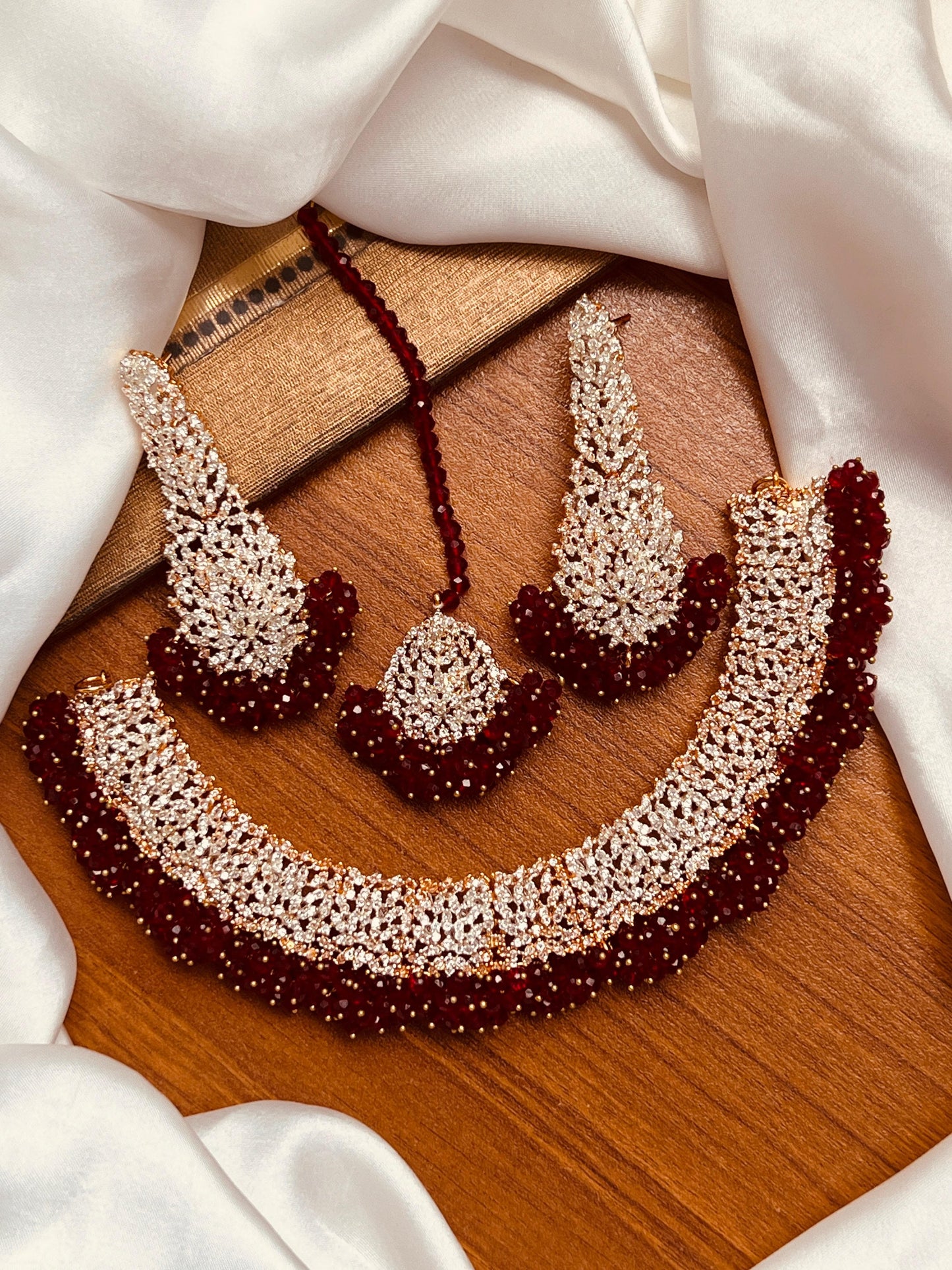 *Elegant partywear set necklace set*