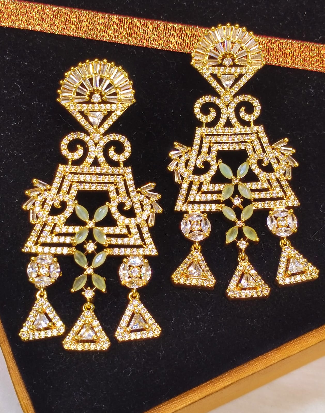 Zircon danglers earrings