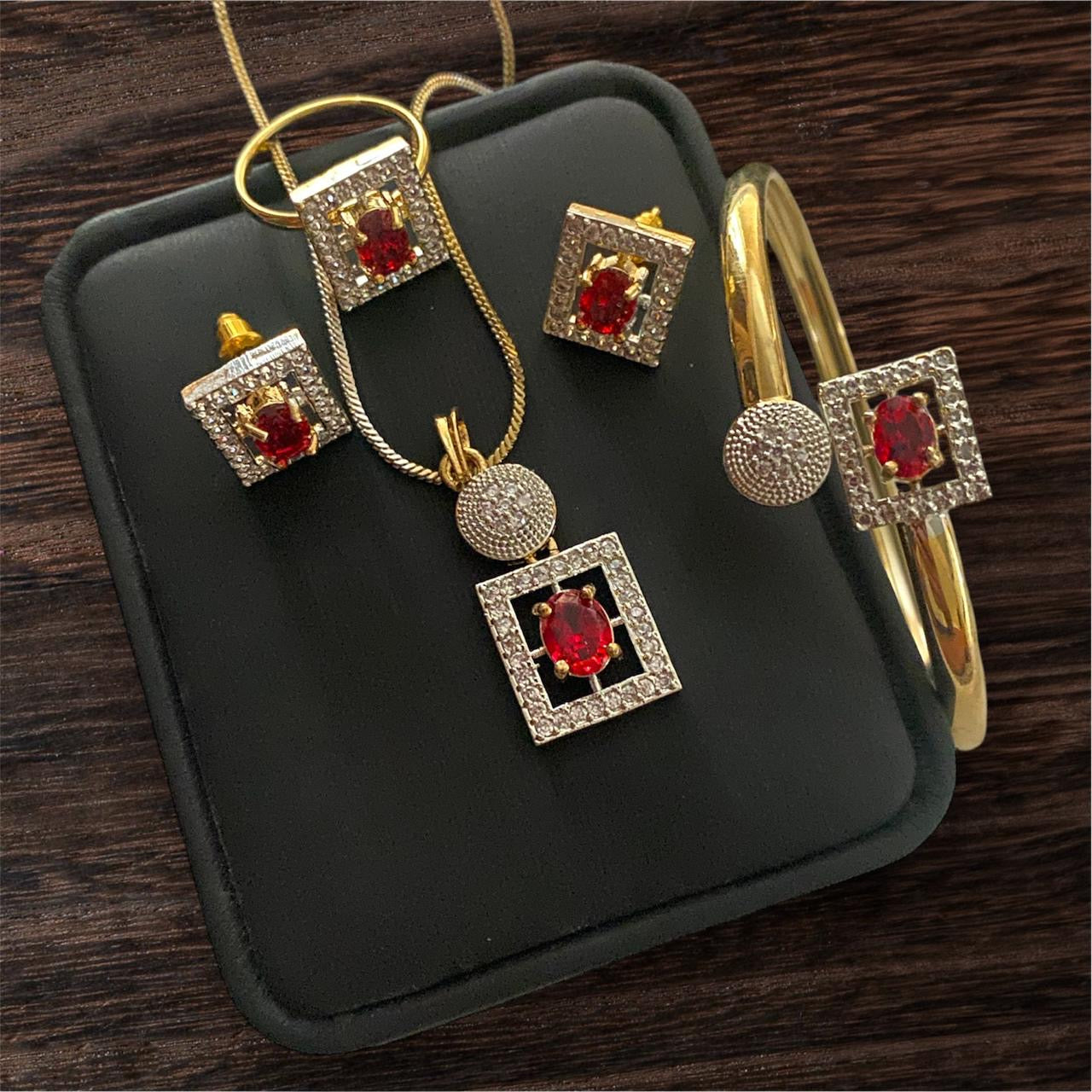 Kit pendant set