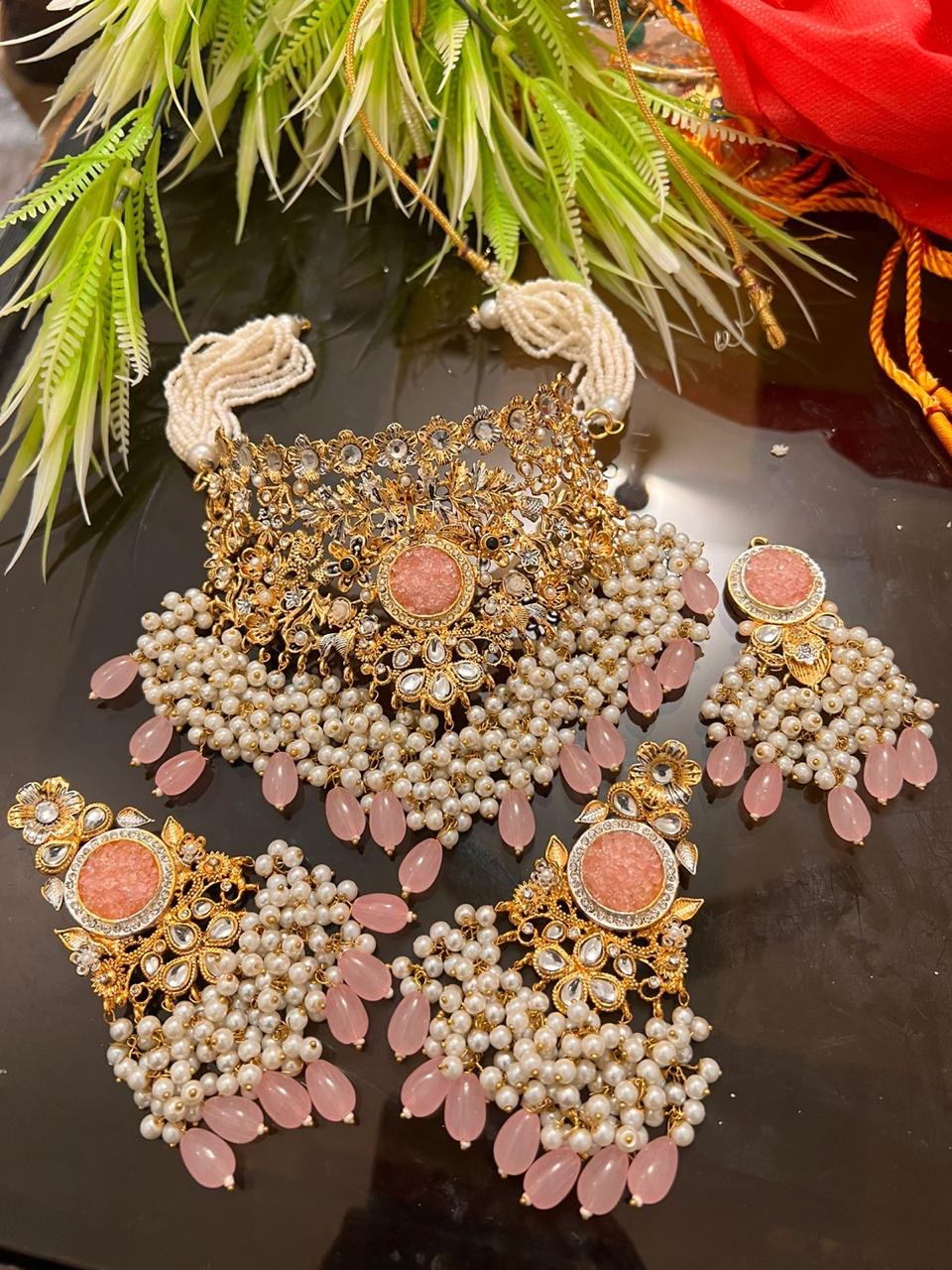 Crush stones bridal set